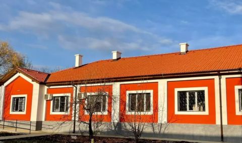 Реновираха уникална сграда