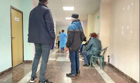 26% положителни проби в четвъртък, новите заразени са 9 874