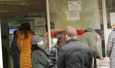 9 871 нови случая на коронавирус, починаха 71