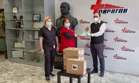 Дарение в „Пирогов:: 4 инфузионни помпи ще помагат на детските неврохирурзи