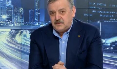 Кантарджиев: Сертификатите бяха побългарени, Господ ни помага при тази ниска ваксинация