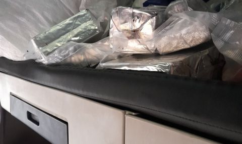 Над 13 кг хероин в шофьорската кабина на камион