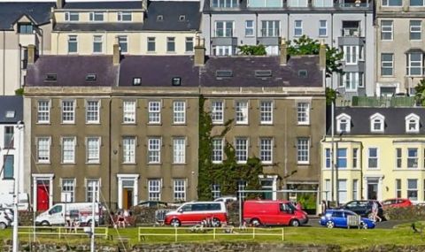 Най-привлекателната за инвеститорите държава спира „златните визи“