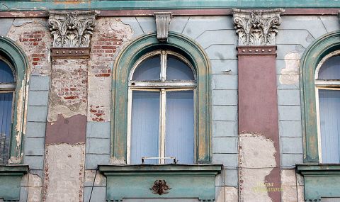 Община няма да продава, но няма и да реновира уникални имоти