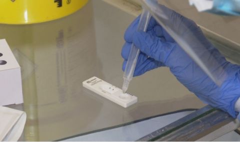 Само 3 411 нови заразени, починаха 53-ма с коронавирус