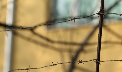 Строят затворническо общежитие