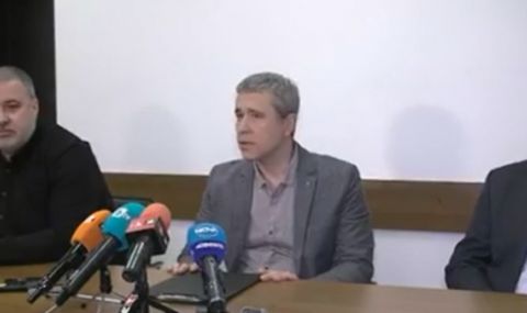 Задържан е граничен полицай, пропускал без зелени сертификати на „Дунав мост“