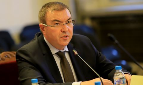 Костадин Ангелов  отрече за злоупотреби в “Александровска“