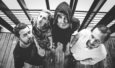 Meszecsinka отново представят новия си албум първо в България