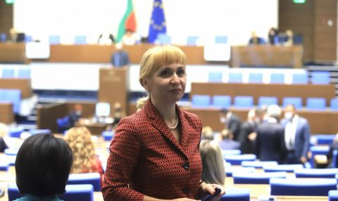 Омбудсманът настоя за безплатни PCR тестове и лекарства за COVID