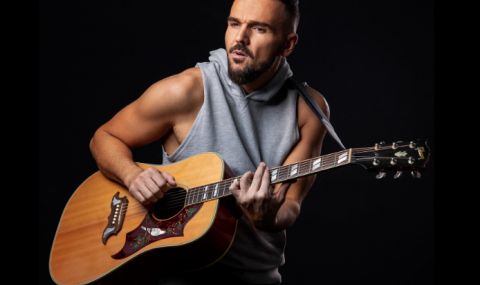 Графа тръгва на турне с акустични изпълнения на най-големите си хитове