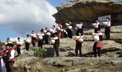 Стотици гайди огласяват Златоград