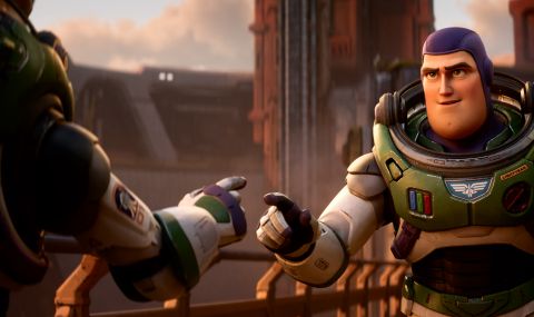 „Баз Светлинна година“ е приятно филмче, което греши, закачайки се с носталгията на зрителя (ТРЕЙЛЪР)