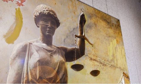 Решават мярката на погребалния агент Георги Енев