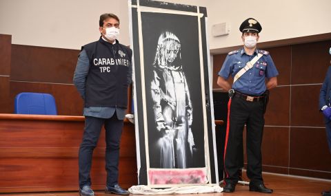 Върнаха откраднат шедьовър на Банкси в Париж