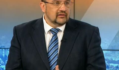 Настимир Ананиев: Семерджиев се е ползвал с протекции