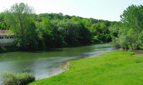 Откриха трупа на 60-годишен край град Мизия, има задържани