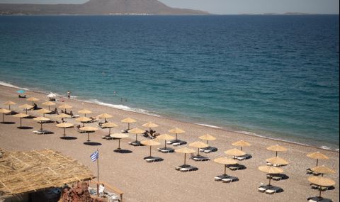 Арестуваха трима българи за обири по плажовете на Халкидики