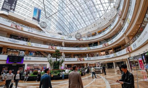 Огромен отлив на посетители