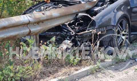 Пиян шофьор и спътникът му оцеляха по чудо след катастрофа край Казанлък