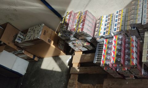 Митническо куче надуши цигари без документи