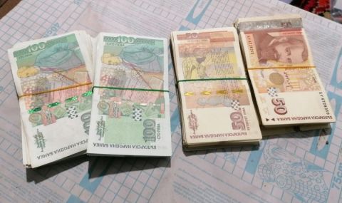 Задържаха двама мъже за трафик на културни ценности