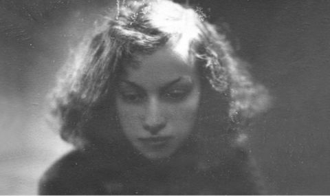 Яна Язова – птицата феникс на българската литература