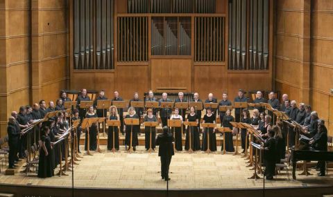 Георги Еленков води Националния филхармоничен хор в програма с градуали и мотети