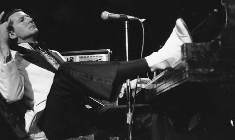 Почина рок легендата Джери Лий Люис