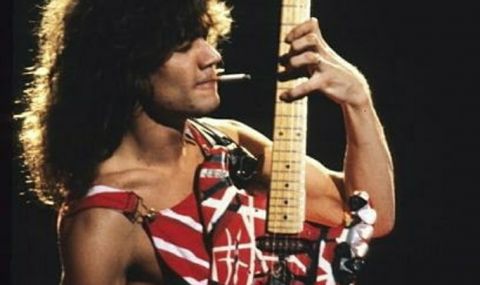 Red Hot Chili Peppers почетоха с песен Еди Ван Хален ВИДЕО