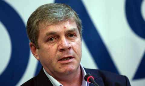 Мажд Алгафари: Оградата по границата е просто един макет. Те си казват, че я режат с ножица