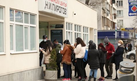 Над 420 случая са регистрирани за последното денонощие, новите жертви на COVID-19 са 11