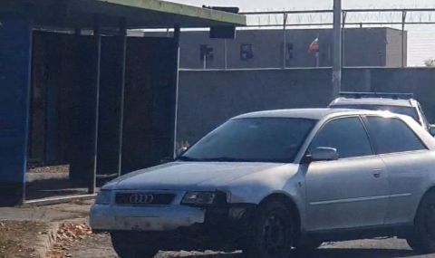Полицията преследва кола с мигранти над час в Хасковско