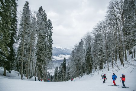 Европейската прокуратура претърсва хотели в български ски курорт за източени Covid субсидии