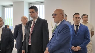 Шефът на БНБ: Подкрепата за еврото ще скочи до над 70% след въвеждането му (обновена)