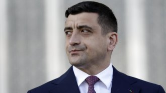 Симион поиска оставката на румънския посланик в САЩ