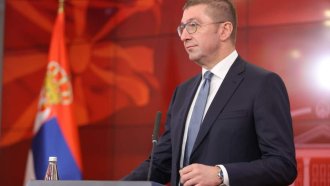 Мицкоски: Ще направим всичко да влезем в ЕС, но не като „модерни“ македонци