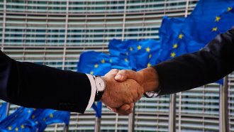 Парламентът върна съдебната медиация, за да вземе парите на Брюксел