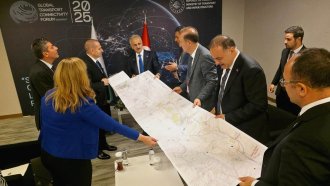 Увеличаване на капацитета на транспорта между България и Турция обсъдиха Гроздан Караджов и турският министър на транспорта Абдулкадир Уралоглу