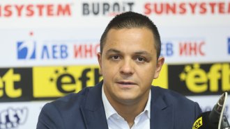 С тежка хипотермия Цанко Цанков преплува Северния канал