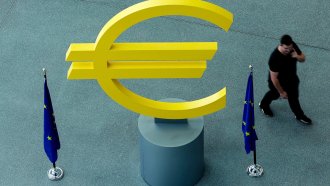 Еврото като извинение за неограничена държавна намеса