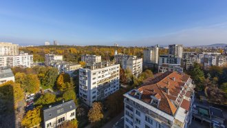 Срочни договори, пазарен наем, без продажби: „за“ и „против“ новите правила за общинските жилища в София