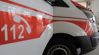 Дете на 2 години е паднало от втория етаж на болницата в Карнобат