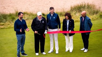 Тръмп откри ново голф игрище в Шотландия за турнир на Nexo (Обновена)