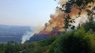 Голям пожар край Арбанаси