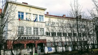 Зазиданият заради казино вход на училище в София ще бъде възстановен