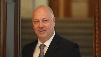 Кабинетът обеща да подсили „държавния юмрук“ срещу вдигането на цените заради еврото