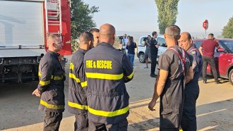 Пожар затвори магистралата край Свиленград, вятърът разпали пак огъня край Сунгурларе