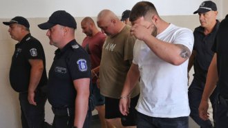 Съдът остави в ареста тримата задържани с фалшиви евробанкноти