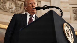 Тръмп ще разположи Националната гвардия във Вашингтон, за да се справи с престъпността и бездомността